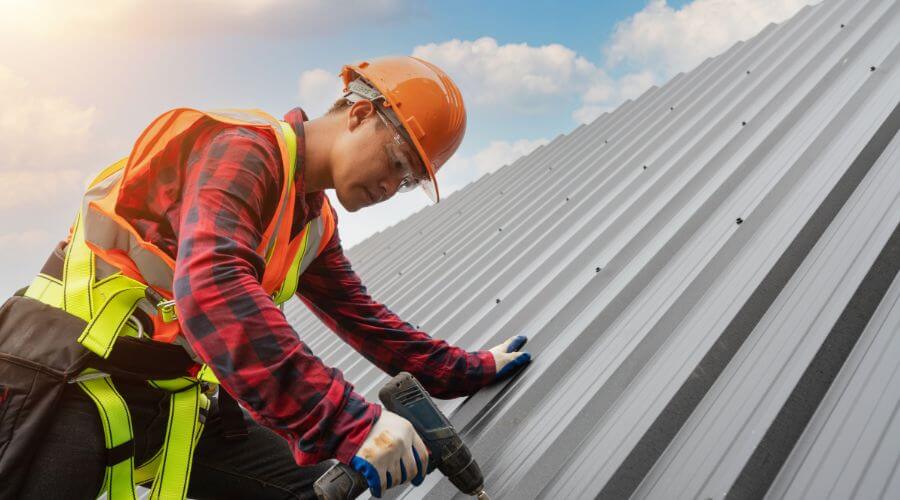 Professional residential roofers in Santa Fe, TX